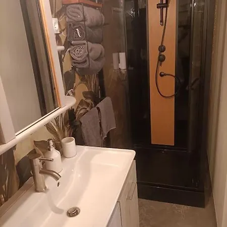 La Grange 2 Chambres, 4 Couchages 公寓 *